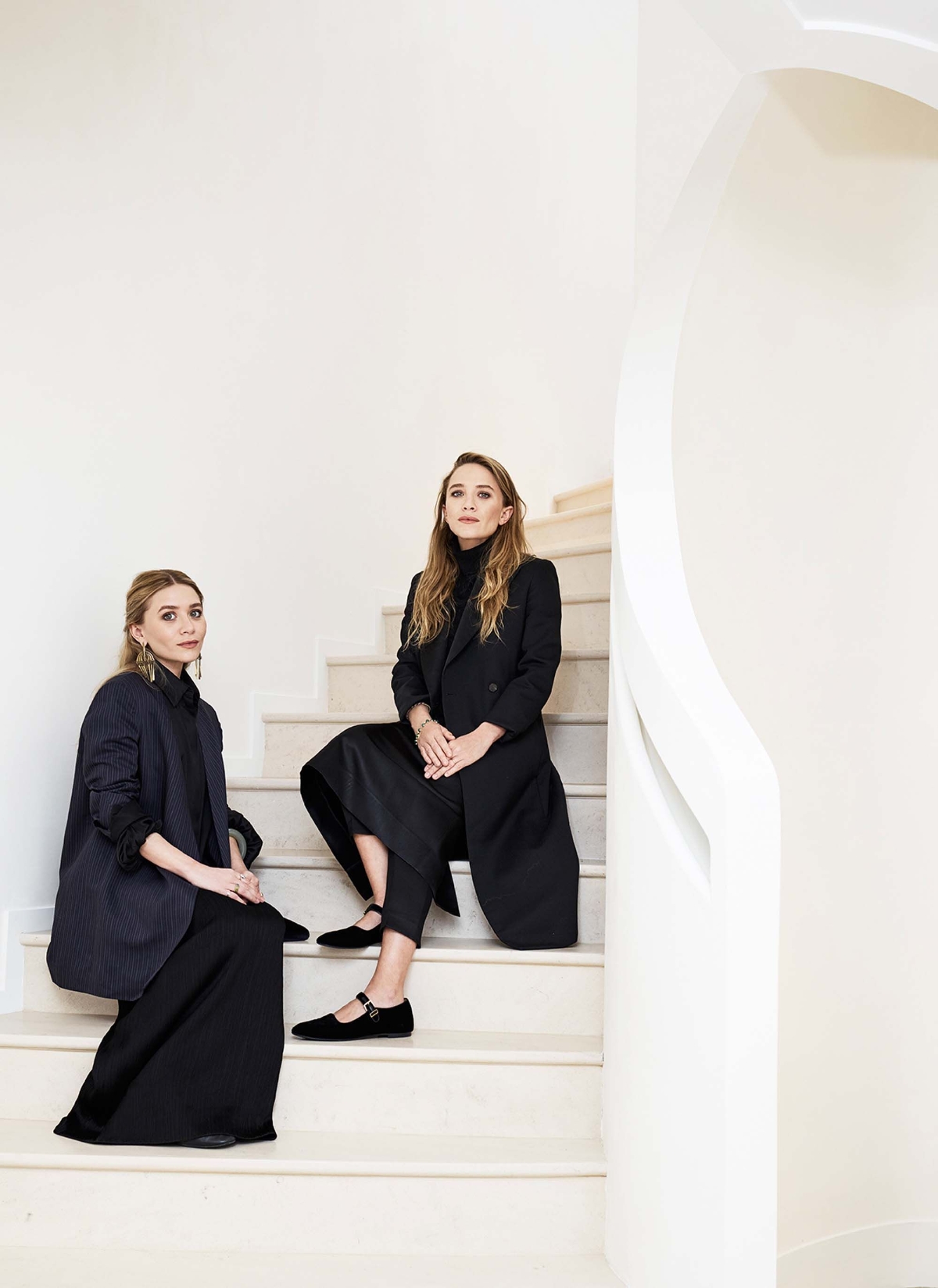 Mary-Kate và Ashley Olsen.