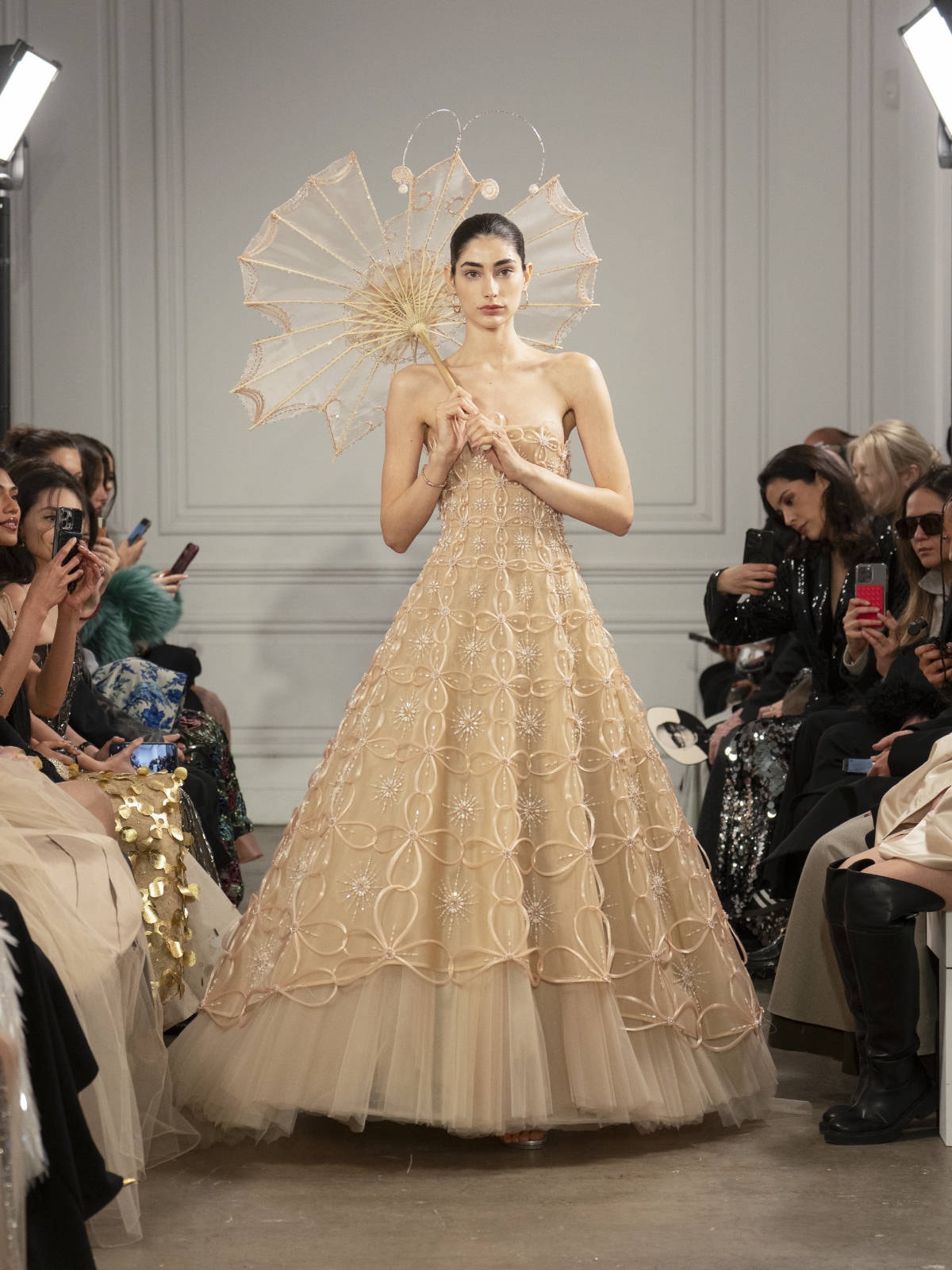 phan-huy-couture-springsummer-2026-look-1.jpg